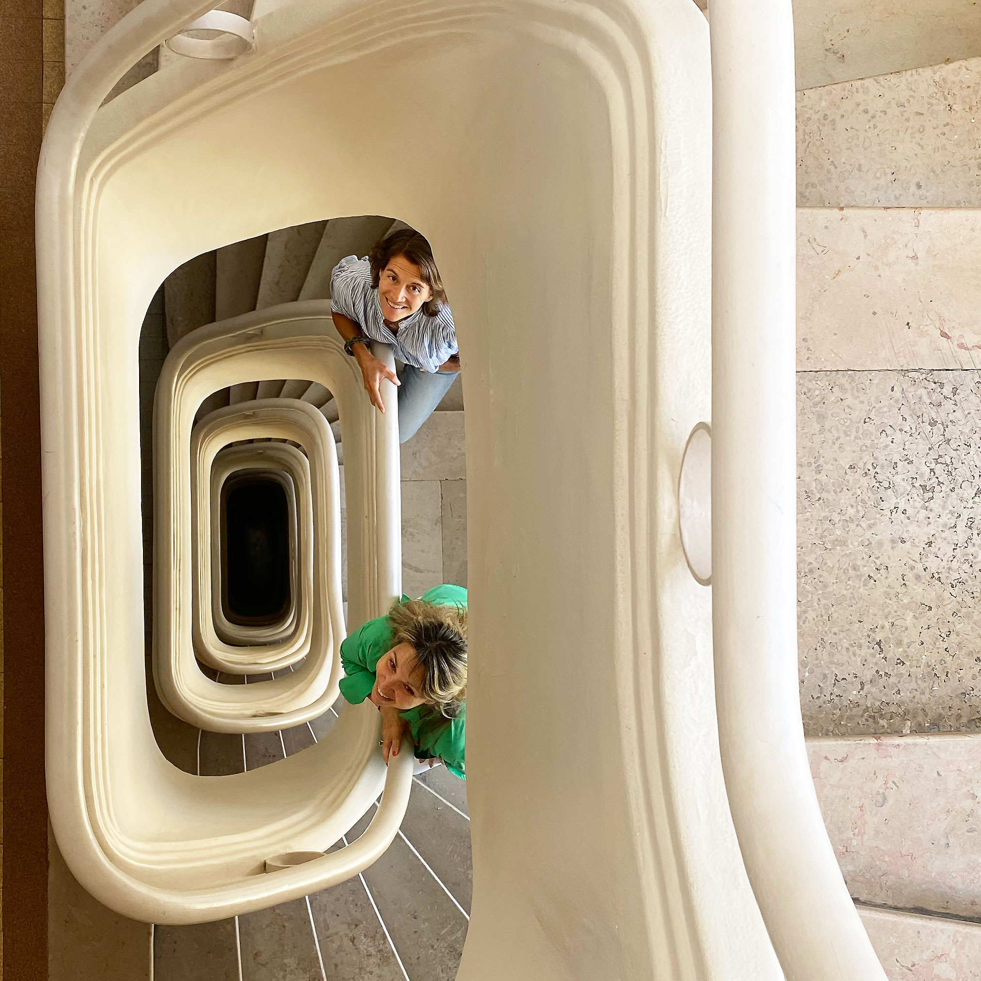 Happy etc hunt a happy place for you, chasseur immobilier, detail escalier